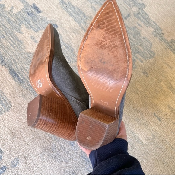 MARC FISHER GRAY SUEDE WESTERN SNIP TOE CHELSEA ANKLE BOOTIE STACKED HEEL 8.5 - Picture 9 of 10